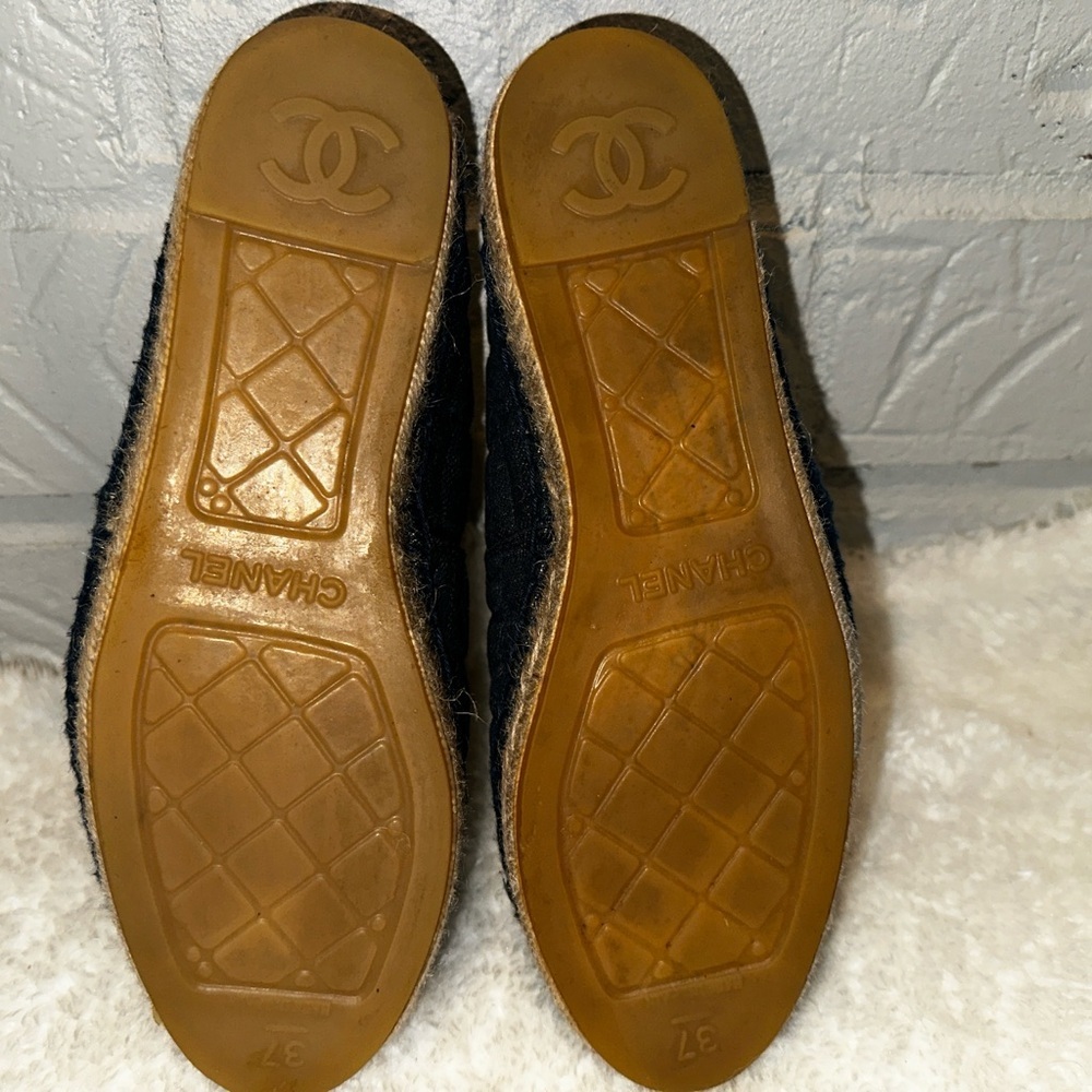 Chanel Denim Blue and Black CC Espadrille Size 37 - Picture 13 of 13